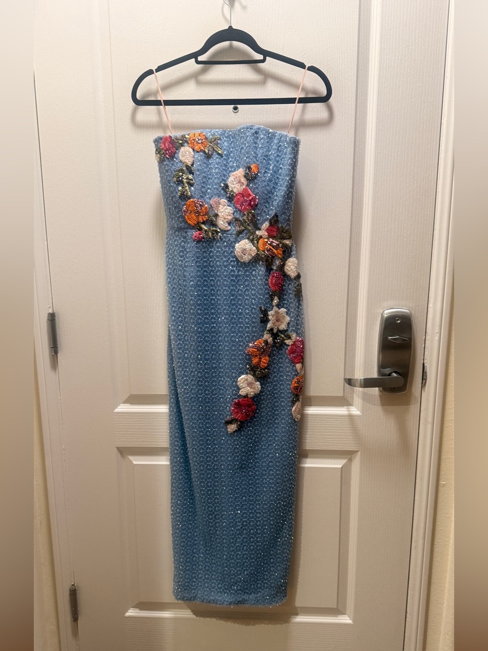 Helsi Silvia Strapless Stretch Sequin Midi Dress BABY BLUE Size XS Preloved - Picture 5 of 9
